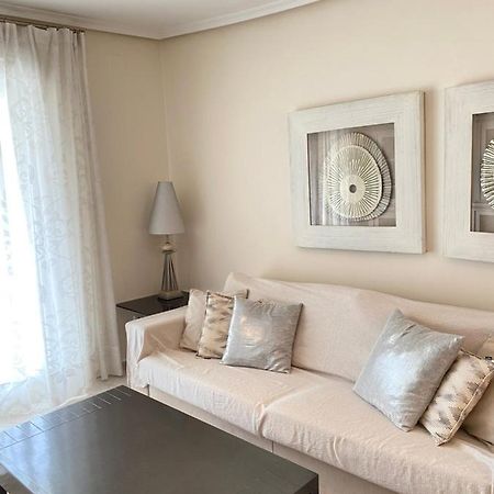 Elegant 2-Bedroom Apartment In Benidorm With Private Pool And Scenic Garden Views Cala de Finestrat Exteriér fotografie