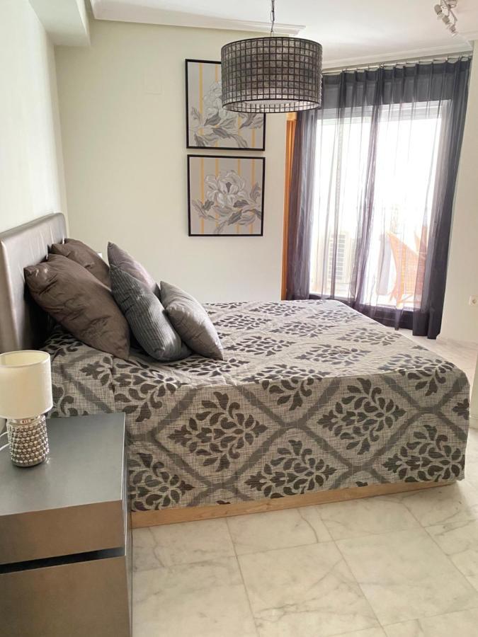 Elegant 2-Bedroom Apartment In Benidorm With Private Pool And Scenic Garden Views Cala de Finestrat Exteriér fotografie