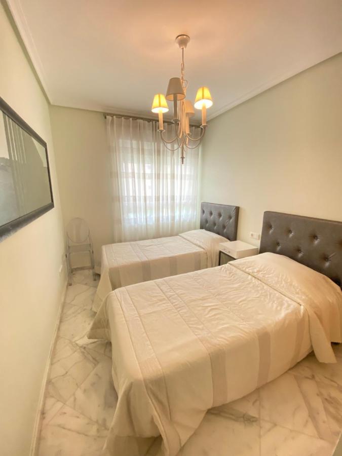 Elegant 2-Bedroom Apartment In Benidorm With Private Pool And Scenic Garden Views Cala de Finestrat Exteriér fotografie