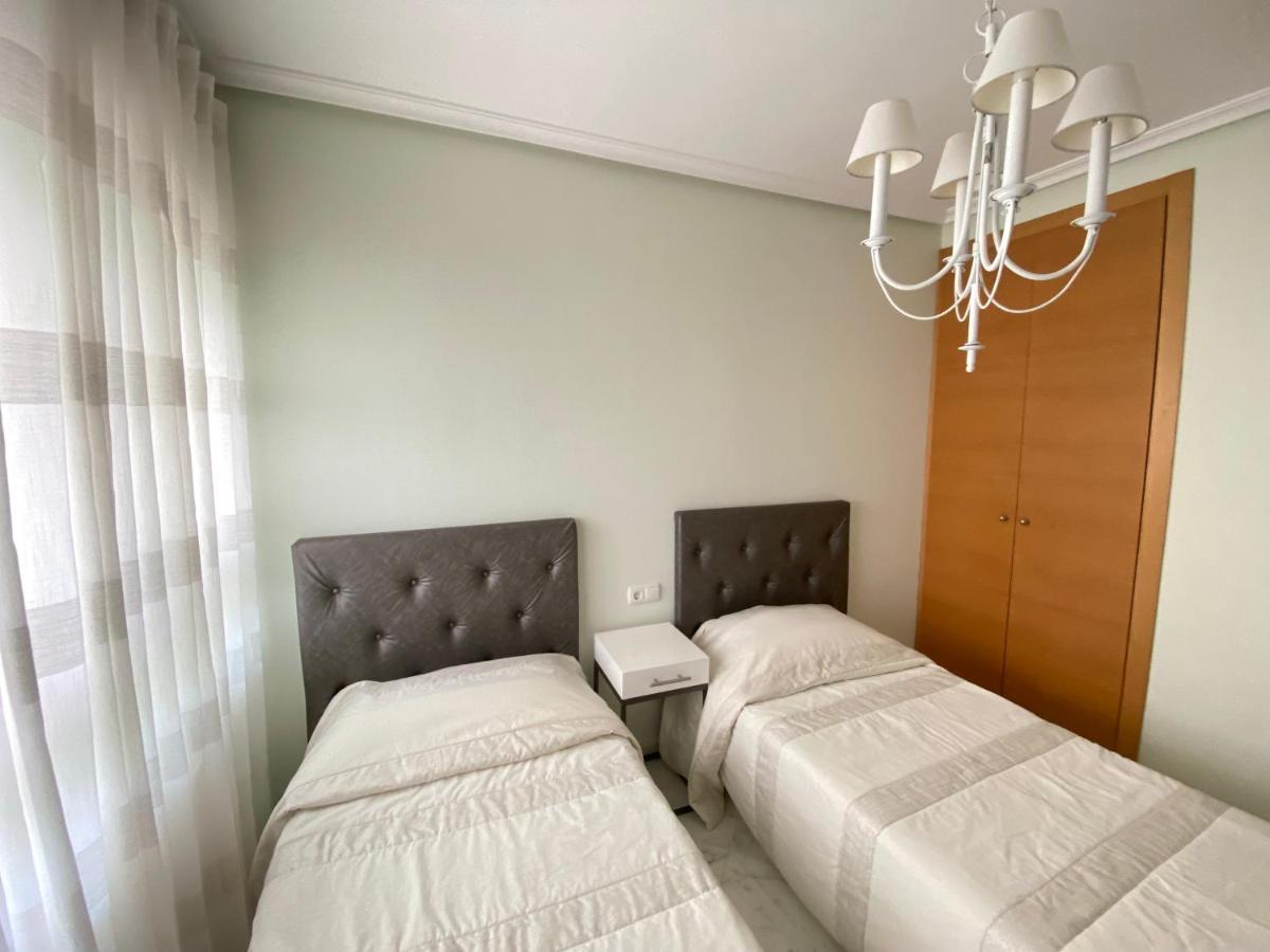 Elegant 2-Bedroom Apartment In Benidorm With Private Pool And Scenic Garden Views Cala de Finestrat Exteriér fotografie